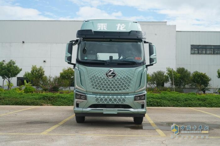 LNG牽引車選哪款？更輕更省更好的乘龍H5V LNG不容錯(cuò)過(guò)