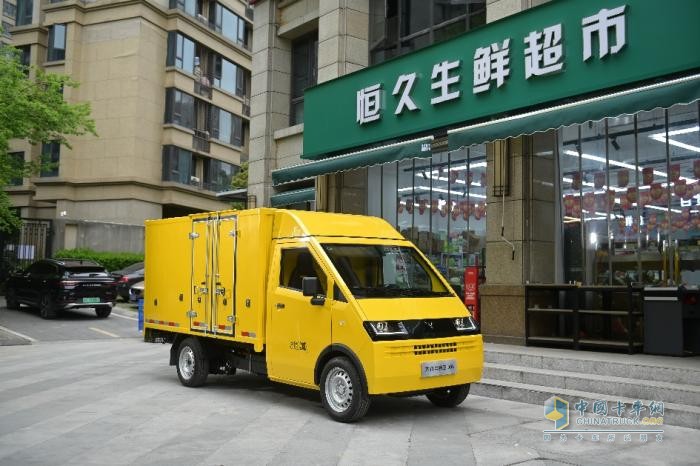實力見證！大力牛魔王汽車再次囊括兩大城市物流行業(yè)獎項！