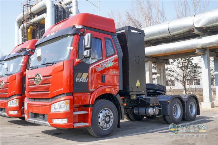10月新能源牽引車：銷6106輛創(chuàng)史上最高，“銀十”勝“金九”！徐工\解放\三一居前三
