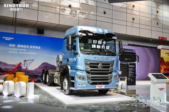 中國(guó)重汽豪沃TX7-N牽引車-硬核實(shí)力再升級(jí)，“三好重卡”實(shí)至名歸！