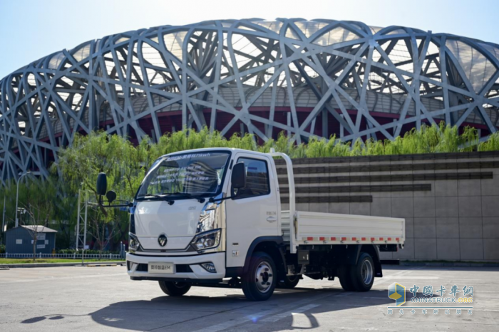 開(kāi)卡車(chē)也能守護(hù)藍(lán)天？看奧鈴智藍(lán)如何讓綠色物流落地生根