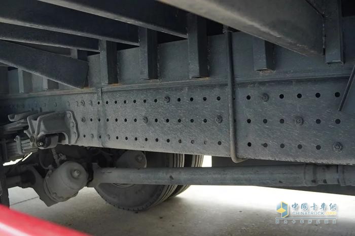 十年老司機(jī)換車記：遇見歐航超卡，魯師傅把平凡之路跑成星光大道
