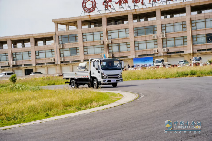 —時(shí)代汽車FORLAND新標(biāo)產(chǎn)品媒體試駕會(huì)圓滿舉行
