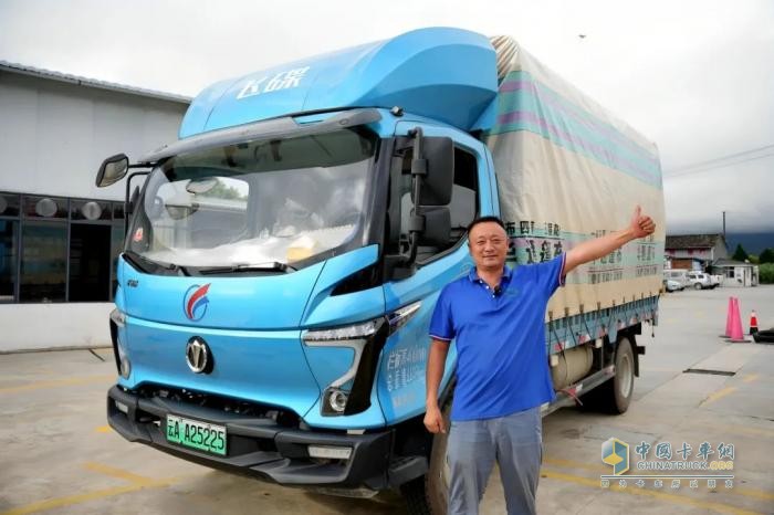 從打工仔到車隊(duì)隊(duì)長(zhǎng)：楊曉慶與飛碟EW7的“上坡人生”