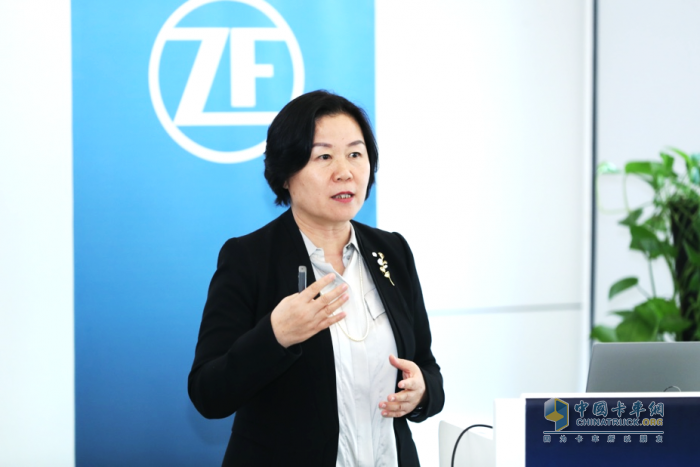  為迎接中國商用車市場的全面轉(zhuǎn)型，采埃孚一直努力做到更好。