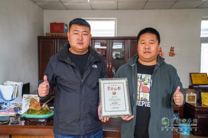 200萬(wàn)公里有多遠(yuǎn)？對(duì)董總來(lái)說(shuō)，是他和乘龍的6年