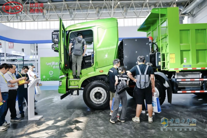 新品解析，科技賦能 比亞迪商用車閃耀2023北京道展
