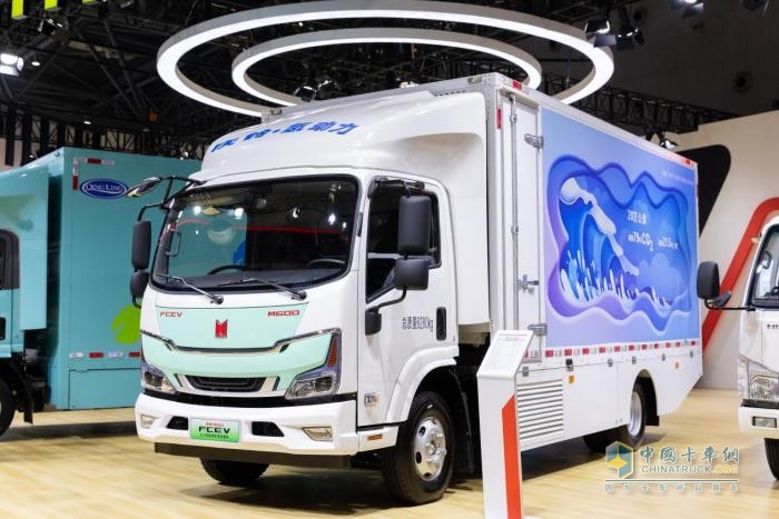 綠擎智享 鈴創(chuàng)未來(lái)！慶鈴五十鈴多款精品車型亮相第二十五屆重慶車展