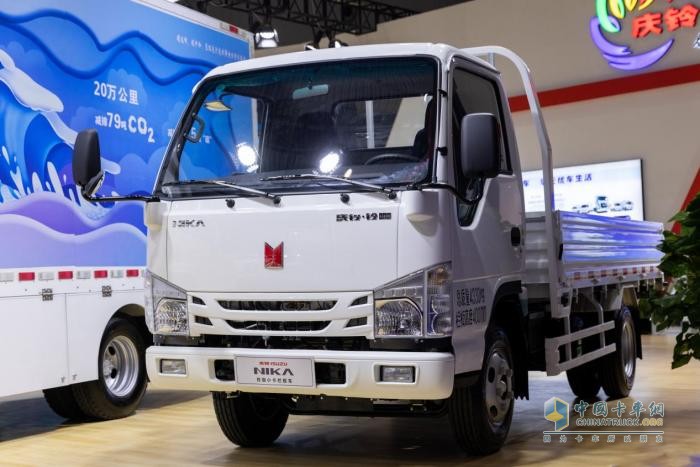 綠擎智享 鈴創(chuàng)未來(lái)！慶鈴五十鈴多款精品車型亮相第二十五屆重慶車展