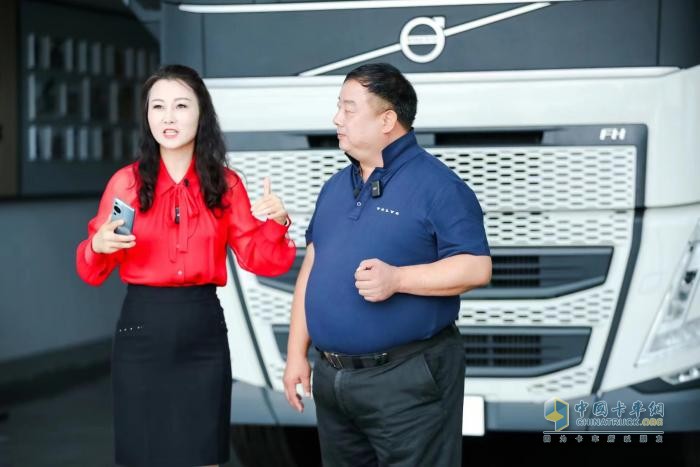 全網(wǎng)直播首秀 助力高效運(yùn)輸 沃爾沃卡車綠駕學(xué)院、車隊(duì)長(zhǎng)研修營(yíng)來(lái)安站等你連線