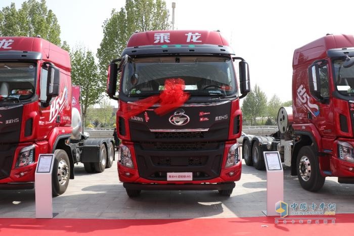 LNG牽引車怎么選？輕量領(lǐng)先、低氣耗的乘龍H5超輕版高效更多賺！