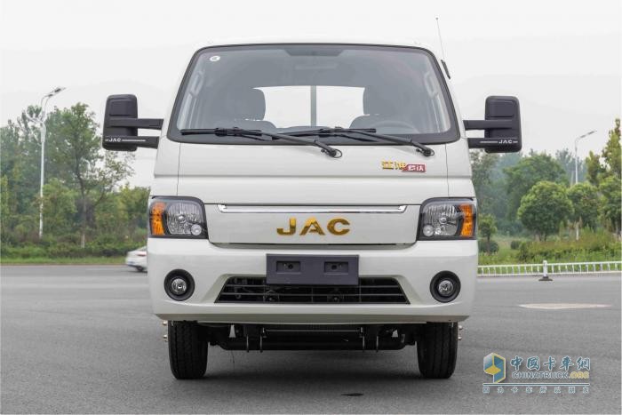 拉水果一車“兩”用，江淮1卡愷達(dá)是他的“解悶”神器