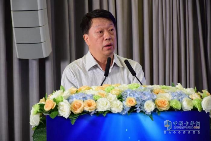 中國汽車記協(xié)換屆 八屆理事會選舉產生