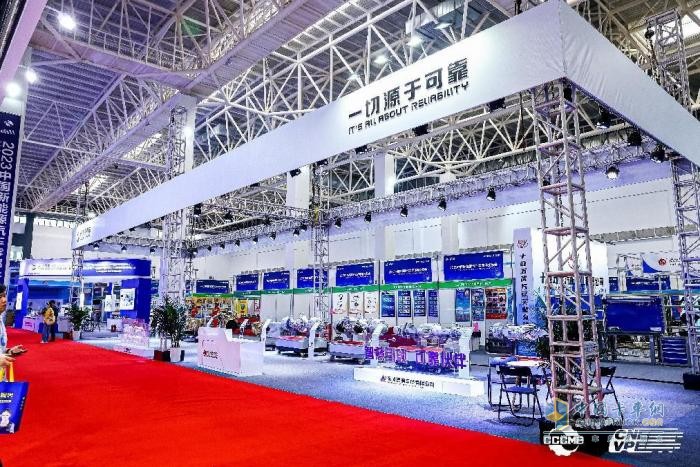 龍擎智造+東風德納電驅(qū)，東風商用車點亮2023中國新能源汽車零部件交易會