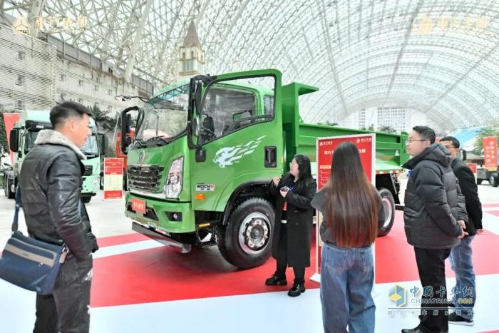 新能源業(yè)務(wù)大幅增長(zhǎng)！中國重汽成都商用車2024年合作伙伴大會(huì)收官