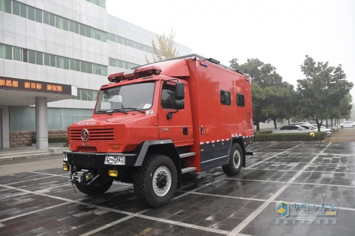 森源鴻馬全地形通信指揮車 為應急通信保障插上“信息翅膀”