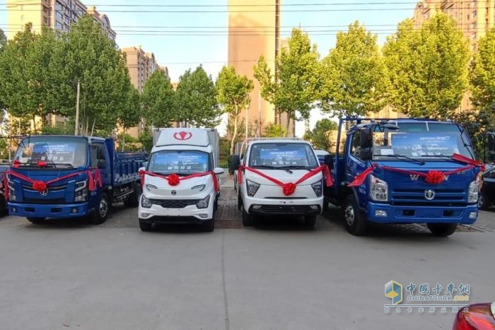 飛碟汽車燃油車4月推介會(huì)火爆全國(guó) 遍地開(kāi)花！