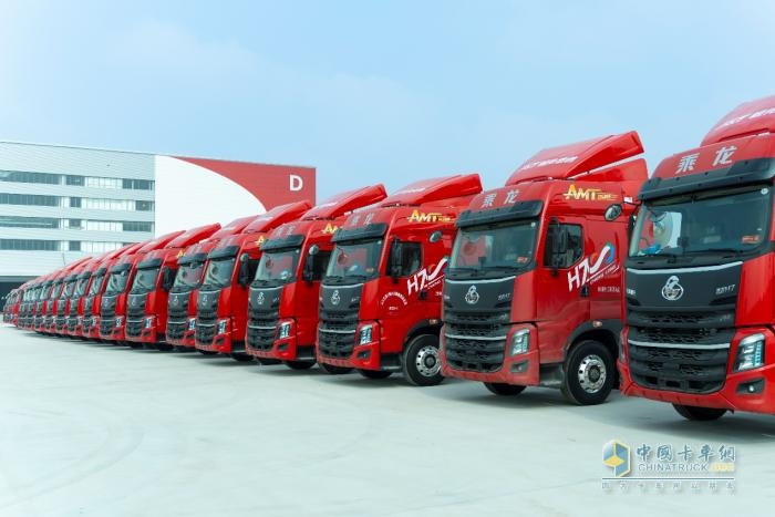 618之前批量交付260臺(tái)，誰(shuí)家快遞車(chē)這么受歡迎？