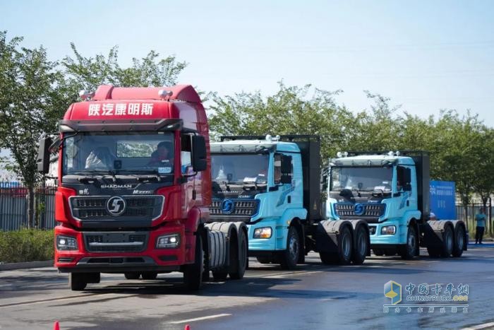 500輛戰(zhàn)略簽約、100輛批量交付，陜汽重卡斬獲大單！