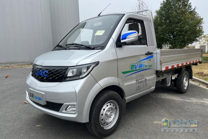 8月新能源城配物流車：同環(huán)比雙增；遠(yuǎn)程強(qiáng)勢奪冠，五菱第二；福田\開瑞爭第三；