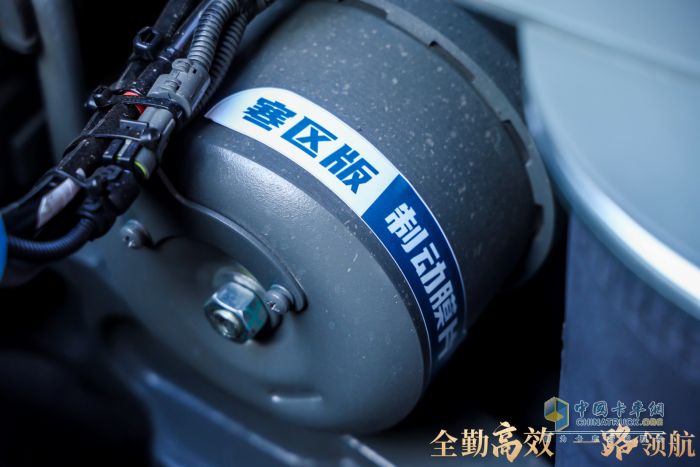 全勤高效 一路領(lǐng)航 中國重汽汕德卡，跨境運輸最強引擎