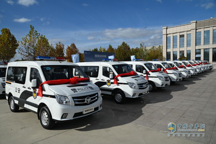 警用力量，守護安心！圖雅諾警用車輛批量交付，共筑城市“安全網(wǎng)”