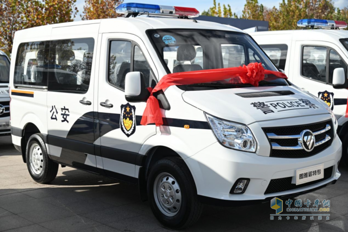 警用力量，守護安心！圖雅諾警用車輛批量交付，共筑城市“安全網(wǎng)”