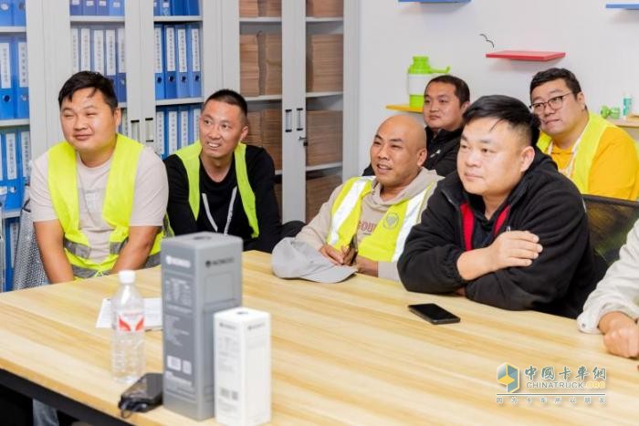 康邁拜訪紜毅極兔南京總部，全力護航安全運輸