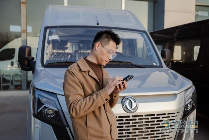 東風(fēng)輕型車暖心關(guān)懷，卡友福利年終備至