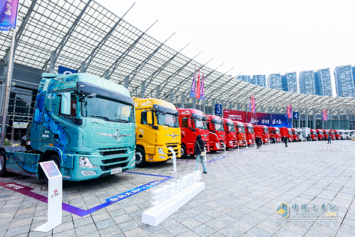 強(qiáng)信心 鑄可靠 謀共贏！東風(fēng)商用車(chē)2025年度合作伙伴大會(huì)成功召開(kāi)！
