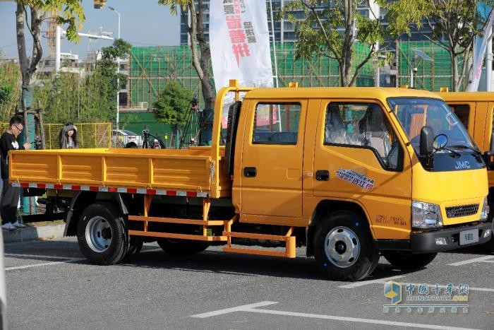 緊跟時(shí)代的脈搏 江鈴順達(dá)工程車(chē)闊步奮進(jìn)在城建新征程