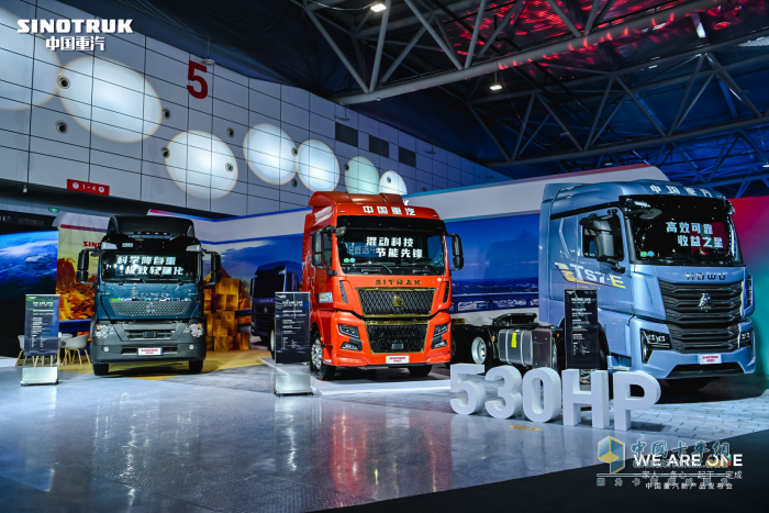 中國重汽2025年合作伙伴大會(huì)：環(huán)形立交橋式設(shè)計(jì)背后，隱藏著怎樣的未來密碼？