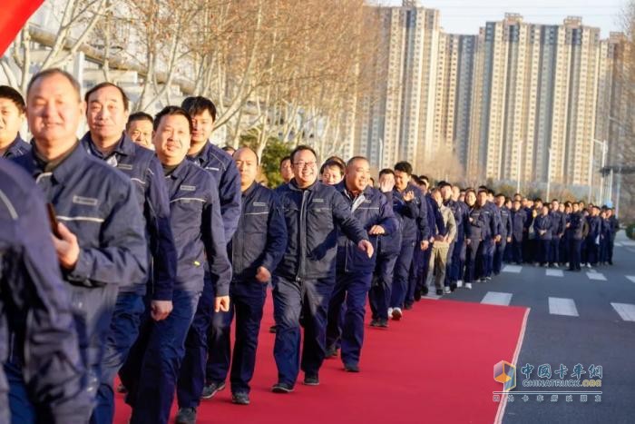 宇通專用車2025年開工盛典燃情開啟！
