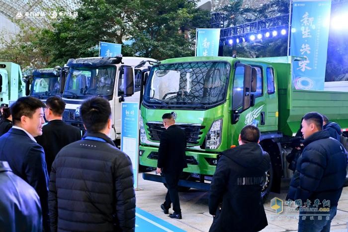 打造“成都造”汽車新品牌！重汽成商全新重卡平臺(tái)V9·沃重磅發(fā)布