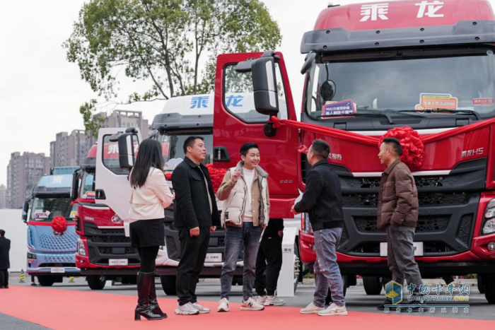 更高效更賺錢，乘龍卡車燃爆天府