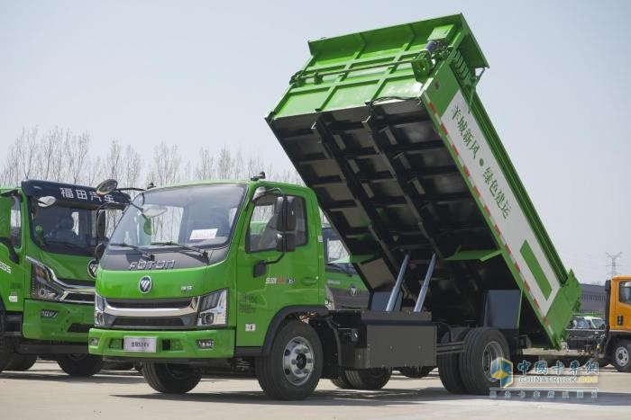純電工程車表現(xiàn)如何？瑞沃金剛S3 EV續(xù)航長、路權(quán)廣、能下地庫動力強