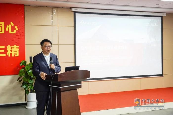 簽約1500臺！東風柳汽與中歐國際工商學(xué)院“龍行工程”生態(tài)共創(chuàng)合作項目啟動
