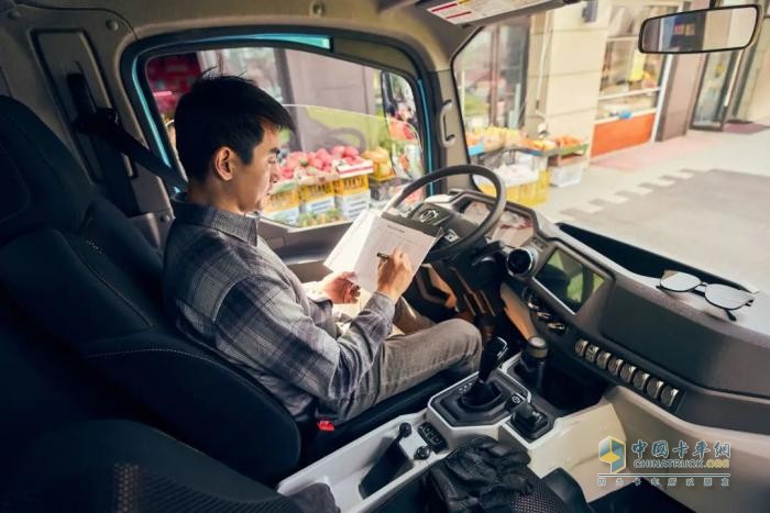 破局而上，飛碟汽車以“司機第一”重塑綠色運輸新標桿