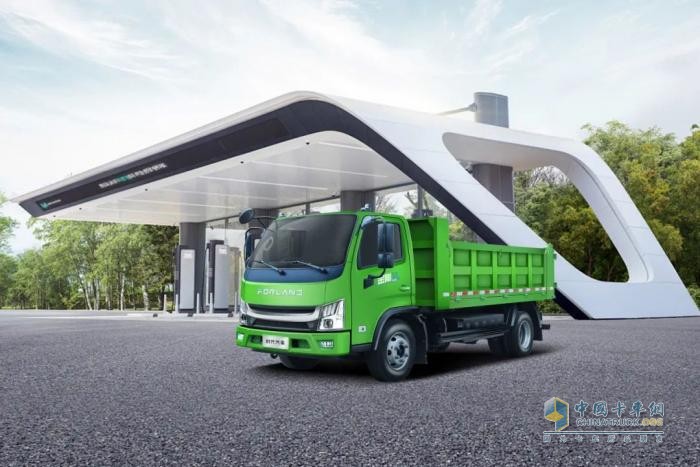 瑞沃金剛S3混動版自卸車 油電雙擎大幅提高運(yùn)輸效率