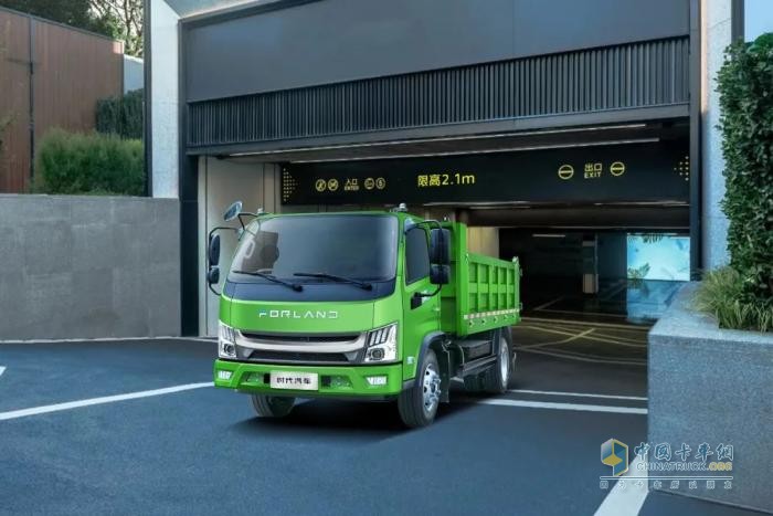 瑞沃金剛S3混動版自卸車 油電雙擎大幅提高運(yùn)輸效率