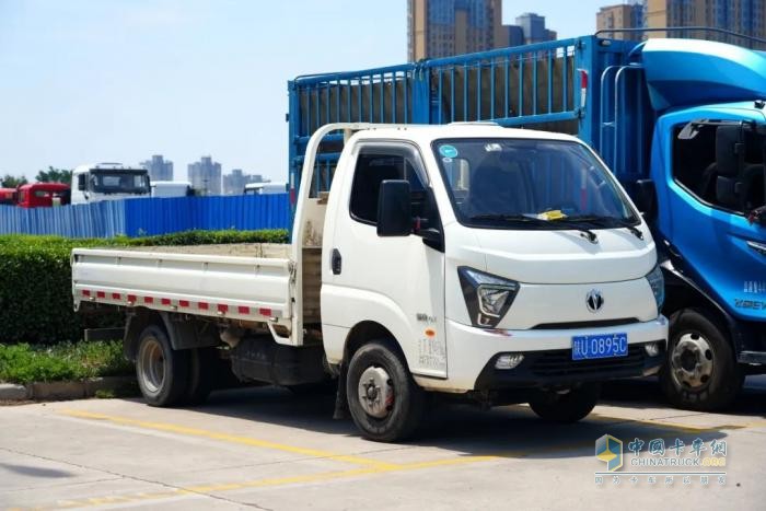 飛碟征途車(chē)友會(huì)走進(jìn)漢德車(chē)橋  見(jiàn)證匠心精品！
