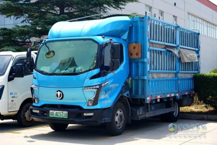 飛碟征途車(chē)友會(huì)走進(jìn)漢德車(chē)橋  見(jiàn)證匠心精品！