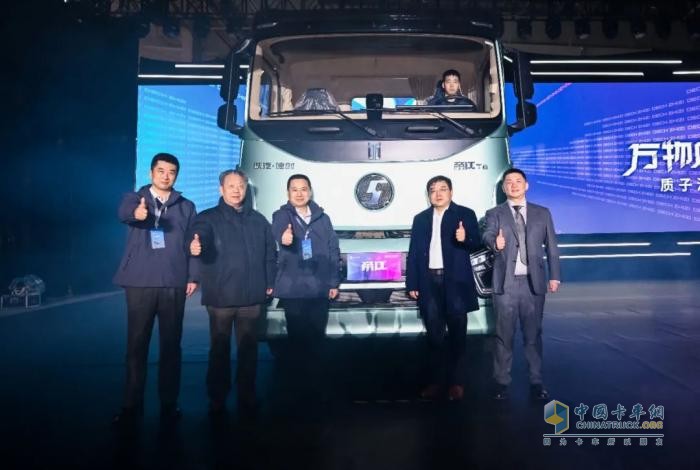 前路鉭途，質變未來  質子汽車2025產(chǎn)品發(fā)布會成功舉辦