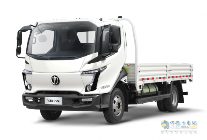 飛碟汽車：夏季極端天氣卡友安全操作指南