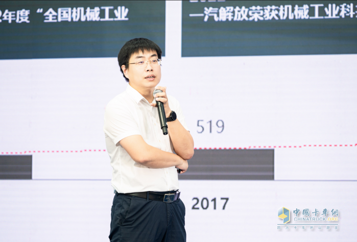 氣效卓然 領(lǐng)勢(shì)新程 解放悍V-LNG 中置軸轎運(yùn)車隆重上市！
