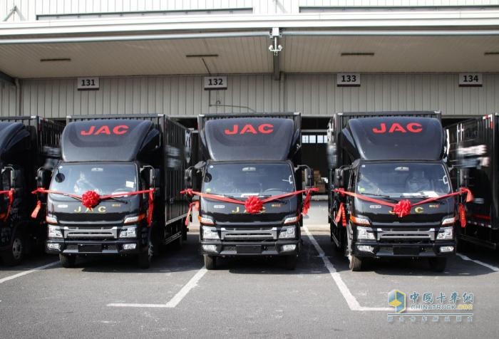 交車捷報(bào)頻傳，江淮1卡品牌勢(shì)能持續(xù)燃動(dòng)