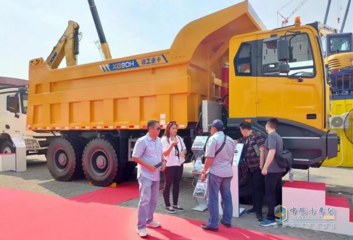  你好，雅加達(dá)！徐工汽車攜開山重器亮相印尼礦業(yè)展