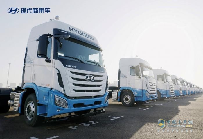 現(xiàn)代創(chuàng)虎“出?！敝袞| 首批車輛正式發(fā)車