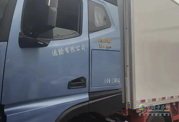 海鮮運(yùn)輸時(shí)效快、更節(jié)油！朱總格外看好江淮重卡“冰鮮1號(hào)”