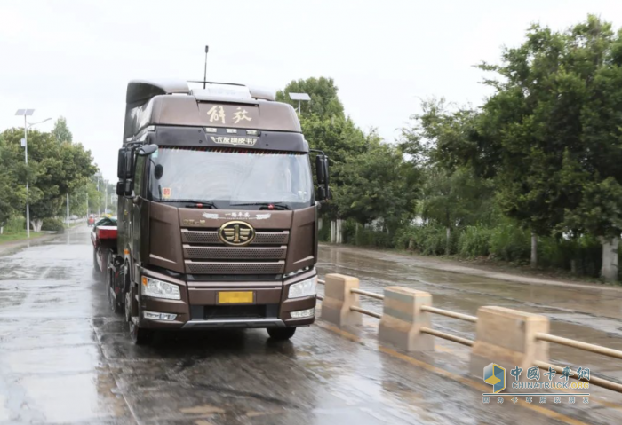 解放卡車